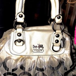 ⭐️⭐️⭐️⭐️authentic Coach Bag ⭐️⭐️⭐️